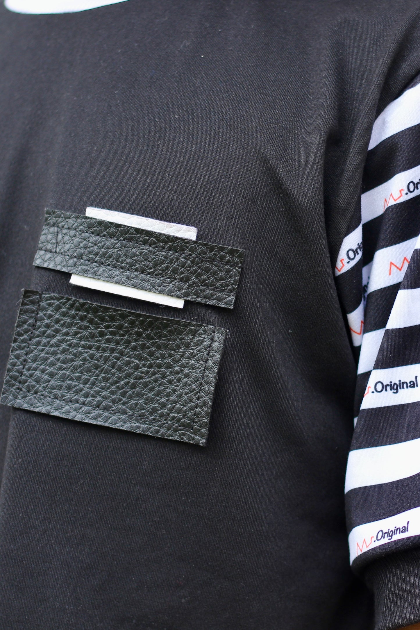 U-MR.O CLASSIC LOGO STRIPE SLEEVES SHIRT