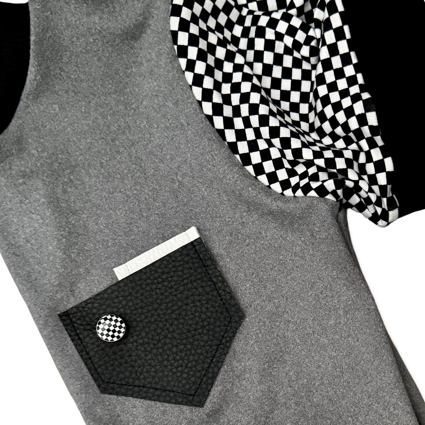 Q-MR.O GRAYSCALE MONOCHROME