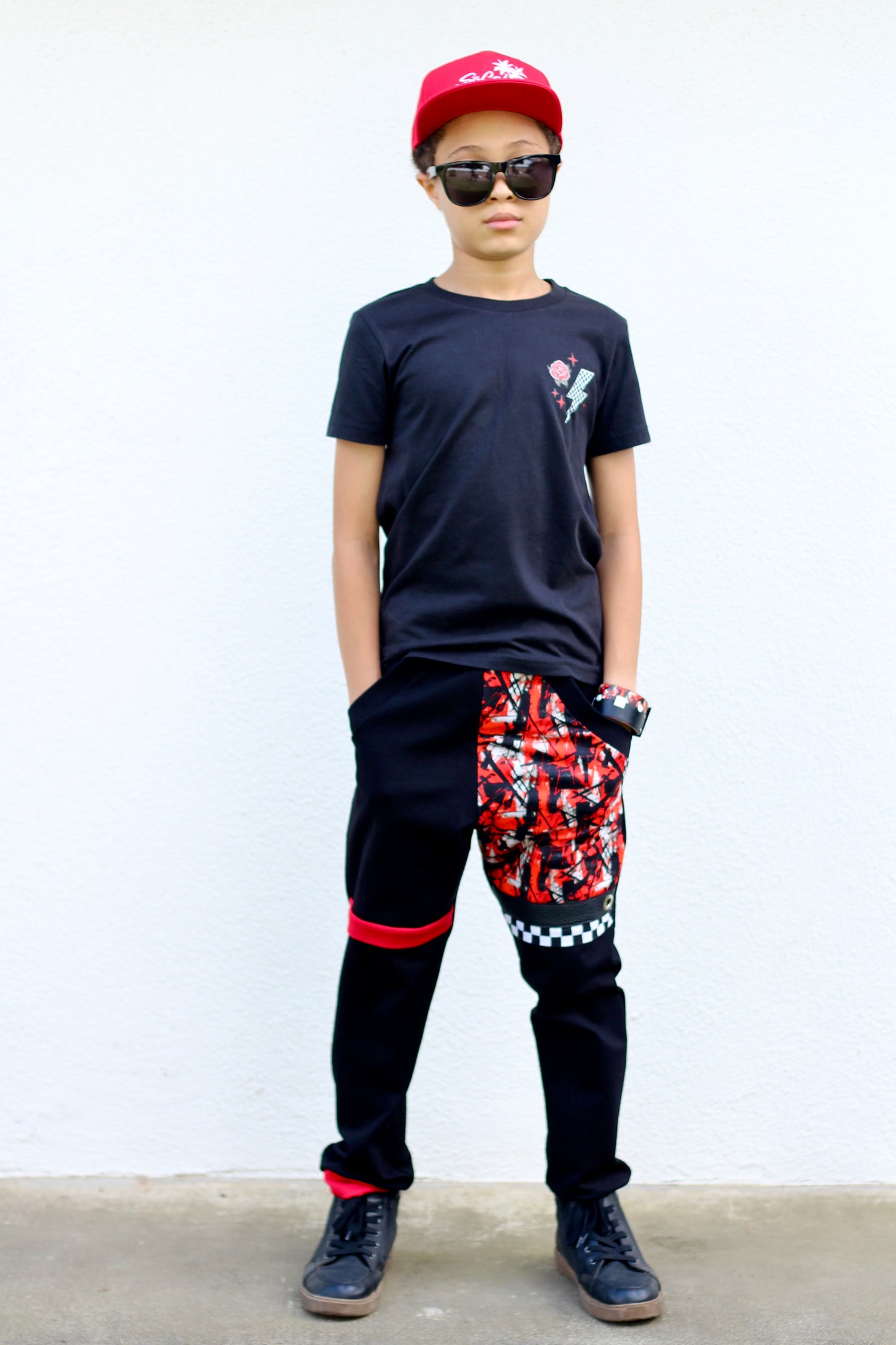 J-MR.O SWEET & SAVAGE JOGGERS