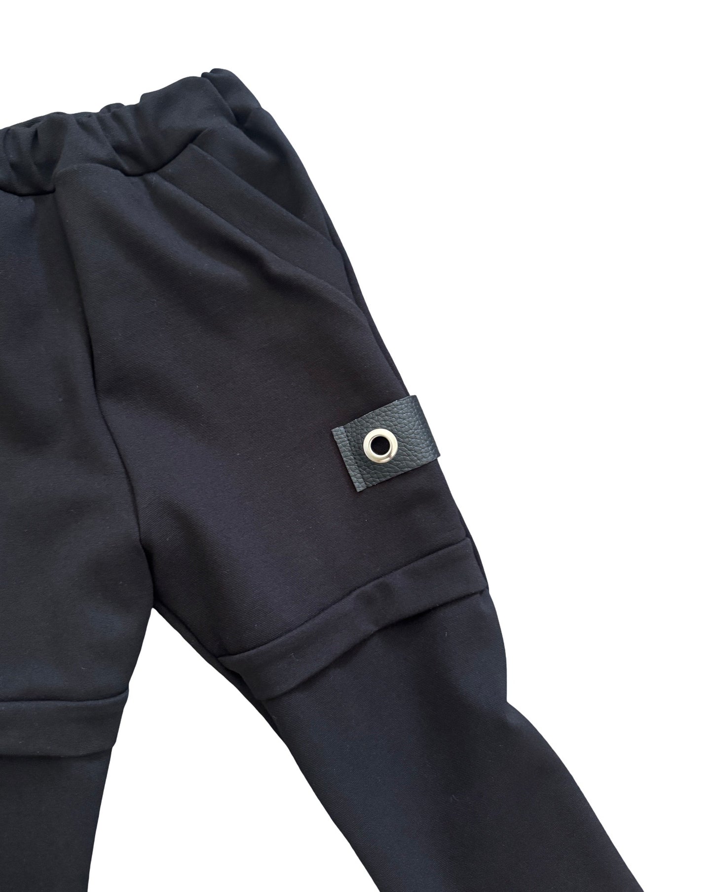 B-MR.O CLASSIC BLACK JOGGER PANTS