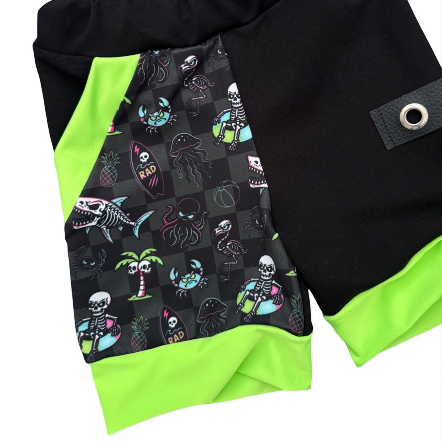 B-MR.O SKULL ISLAND SHORTS