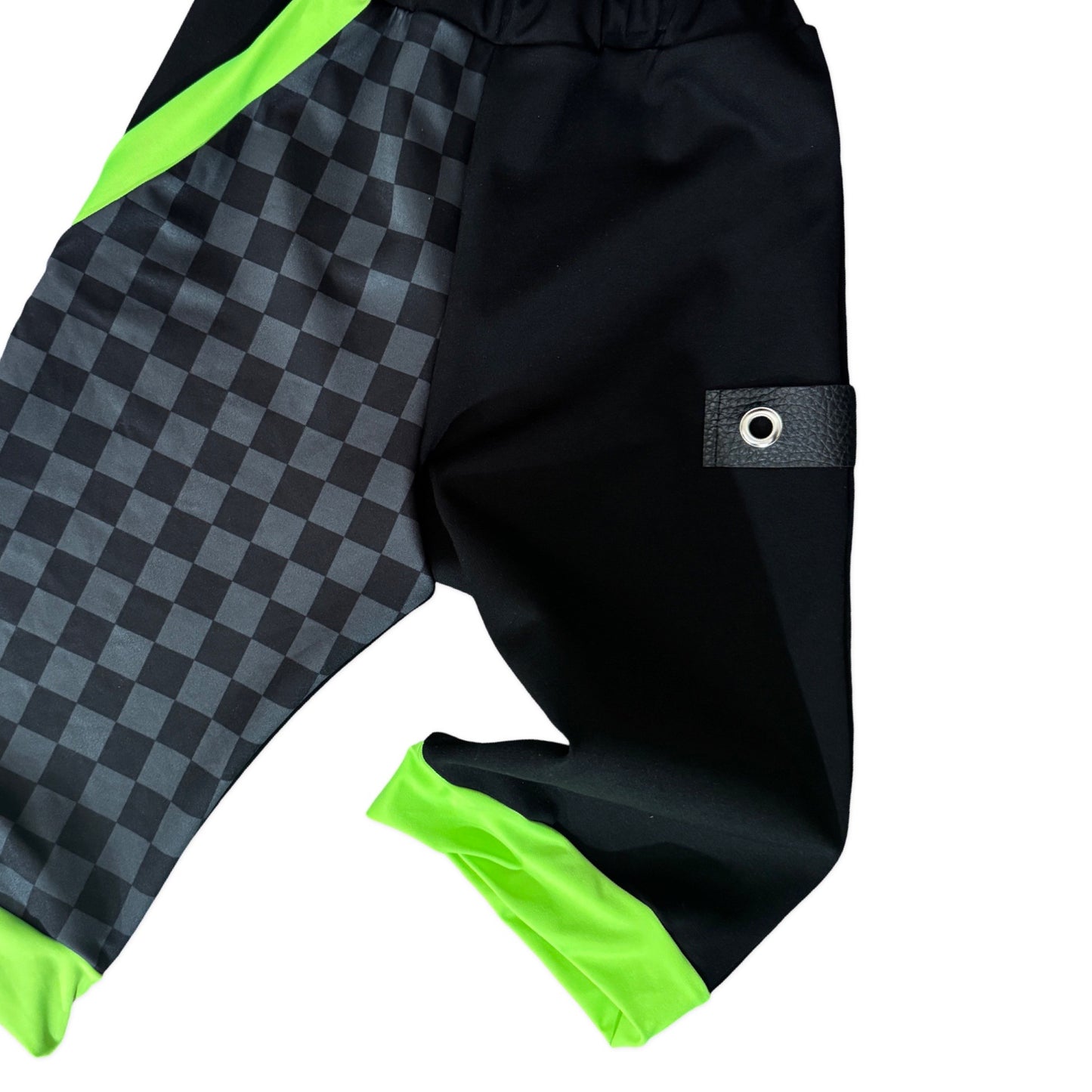 B-MR.O SKULL ISLAND SHORTS